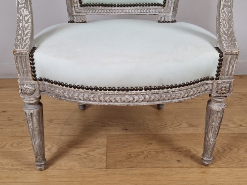 Antiquités - Paire de fauteuils Louis XVI, estampillés Pierre Brizard