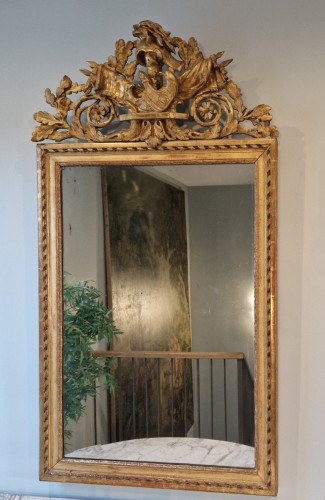 XVIIIe siècle - Miroir néoclassique d’époque Louis XVI vers 1781