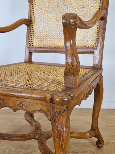 A Régence beechwood caned circa 1715-1720 - 