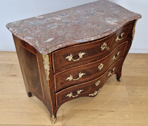 Commode Louis XV Estampillée Laurent-Charles Birclet - Mobilier Style Louis XV