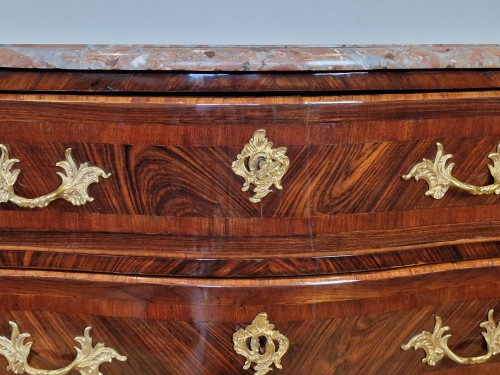 Antiquités - Commode Louis XV Estampillée Laurent-Charles Birclet