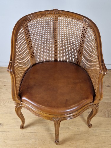 Antiquités - Fauteuil de bureau à cinq pieds Louis XV par Etienne Meunier vers 1740