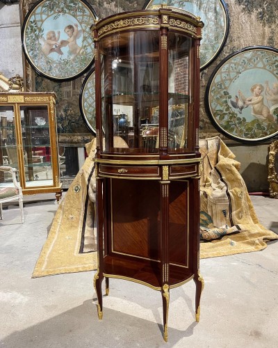  Paul Sormani (1817-1877) f - Late 19thh century  Curved showcase - Furniture Style Napoléon III