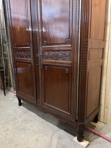 Bordeaux mahogany wardrobe Louis XVI  - 