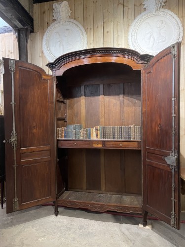 Louis XVI - Armoire bordelaise en acajou d’époque Louis XVI