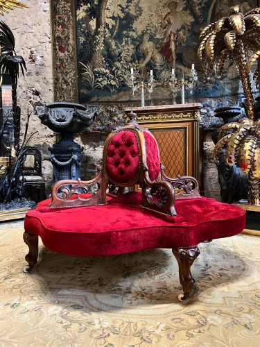 Napoléon III - Napoleon III Red Velvet And Mahogany Central sofa