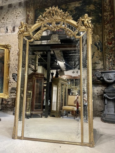 Miroir Napoléon III en bois doré aux angelots musiciens - Miroirs, Trumeaux Style Napoléon III