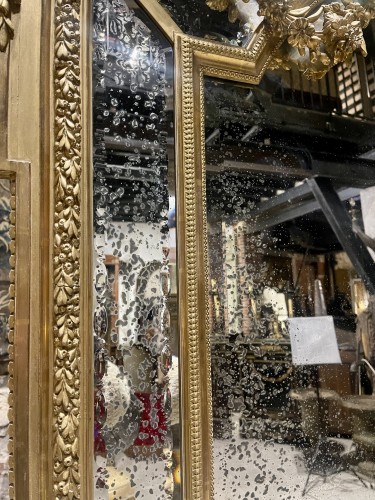 Antiquités - Miroir Napoléon III en bois doré aux angelots musiciens