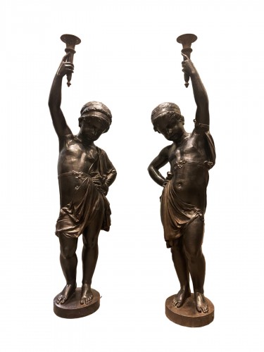 Pair of torchères "aux chérubins", Val d'Osne Foundry late 19th century