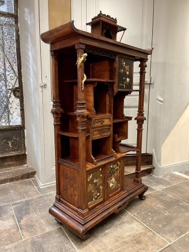 Mobilier Bibliothéque, vitrine - Cabinet japonisant au Bouddha attribué à Perret Et Vibert