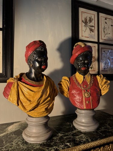 Objet de décoration  - Paire de bustes de nubiens en régule patiné XIXe siècle