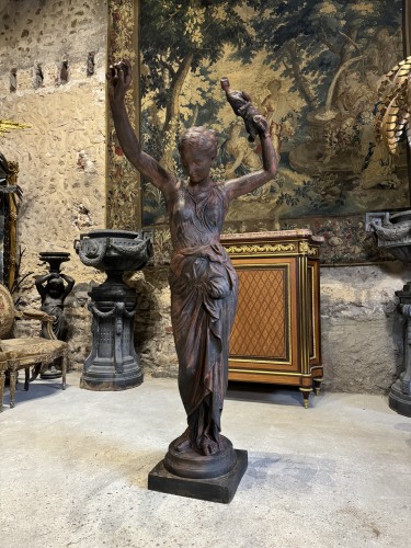 «La fileuse de Procida» statue en fonte de fer  d’après Louis Léon Cugnot (1835-1894) - Matériaux & Architecture Style 