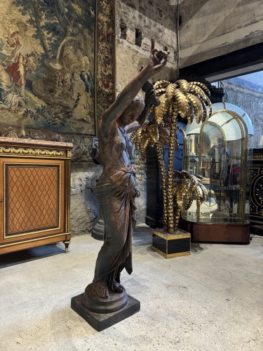 Matériaux & Architecture Ornements de jardin - «La fileuse de Procida» statue en fonte de fer  d’après Louis Léon Cugnot (1835-1894)