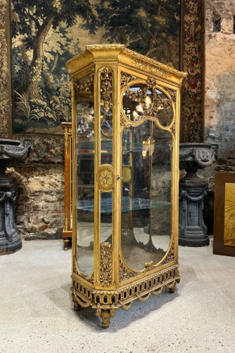 Napoleon III gilded wood display case - Furniture Style Napoléon III
