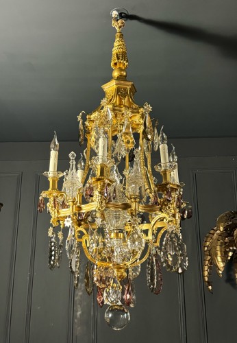 Luminaires Lustre - Lustre de forme pagode en bronze doré cristal attribué à Henri vian