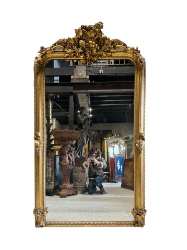 Miroir de cheminée « aux Vignes » en bois doré d’époque Napoléon III