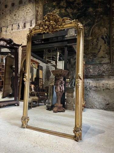 Miroir de cheminée « aux Vignes » en bois doré d’époque Napoléon III - Miroirs, Trumeaux Style Napoléon III