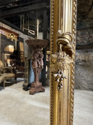 Miroir de cheminée « aux Vignes » en bois doré d’époque Napoléon III - Napoléon III