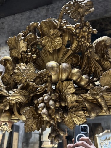 Antiquités - Miroir de cheminée « aux Vignes » en bois doré d’époque Napoléon III