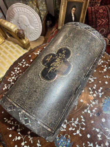 XVIIe siècle - Coffret Japonais Namban en laque fin du XVIe début XVIIe