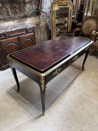 Mobilier Bureau et Secrétaire - Bureau plat d’époque Louis XV estampillé de Pierre Bonnemain