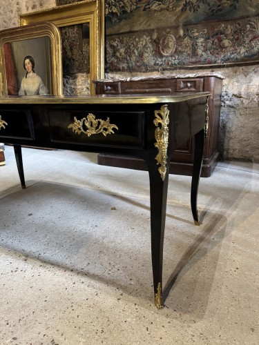 Bureau plat d’époque Louis XV estampillé de Pierre Bonnemain - Antiquités Simon
