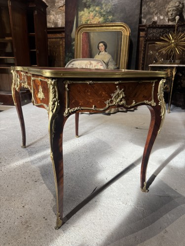 Antiquités - Bureau en marqueterie et bronzes dorés d’époque Napoléon III