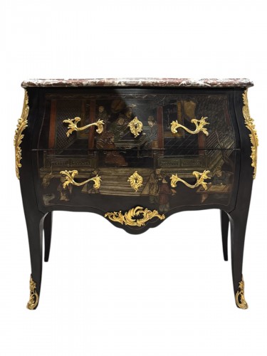 Commode en laque de coromandel d’époque Napoléon III
