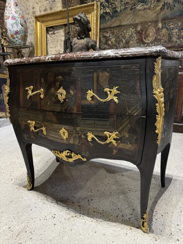 Commode en laque de coromandel d’époque Napoléon III - Mobilier Style Napoléon III