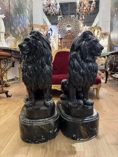 XIXe siècle - Paire de Lions en fonte du Val d’osne XIXe siècle