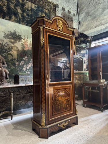 XIXe siècle - Vitrine en marqueterie d’époque Napoléon III