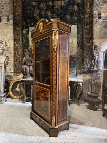 Napoléon III - Vitrine en marqueterie d’époque Napoléon III