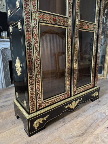 XIXe siècle - Vitrine de style Louis XIV en marqueterie Boulle XIXe siècle