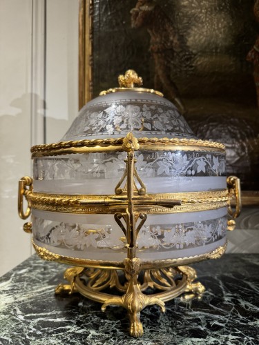 Antiquités - Cave à liqueurNapoléon III  en bronze et cristal