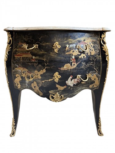 Commode en laque de Chine du XIXe siècle