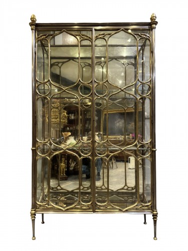 Vitrine d’exposition en laiton et acier vers 1830