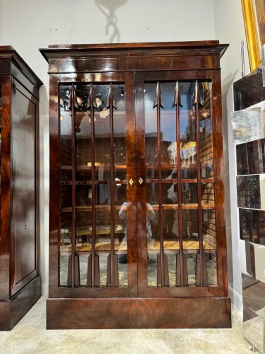 XIXe siècle - Paire de bibliotheques d’époque Empire en acajou flammé XIXe siècle