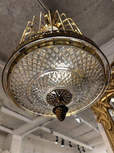 XXe siècle - Lustre cage en cristal et bronze attribué à Baccarat