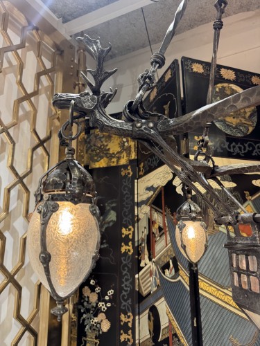 XXe siècle - Lustre en fer forgé d’époque Art Déco aux Élans