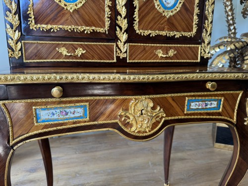Napoléon III - Bonheur du jour en marqueterie et porcelaine de Sèvres