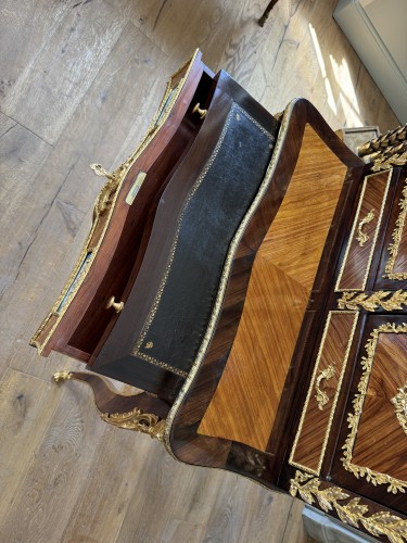 Antiquités - Bonheur du jour en marqueterie et porcelaine de Sèvres