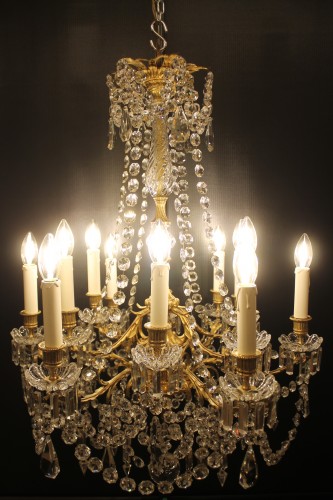 Lighting  - Gilded bronze and crystal chandelier with twelve lights, Napoleon III period