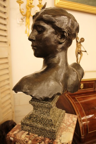 Alexandre Falguière (1831-1900) - Bust of Diana the Huntress - 