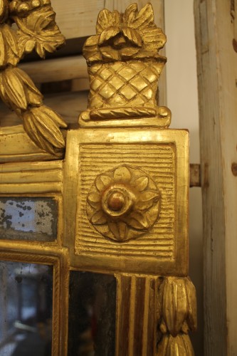 Miroir à pare-closes en bois doré, époque Louis XVI - Antiquités Thierry Martin