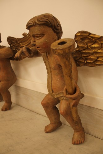 Antiquités - Pair of cherubs in polychrome carved wood, 18th century