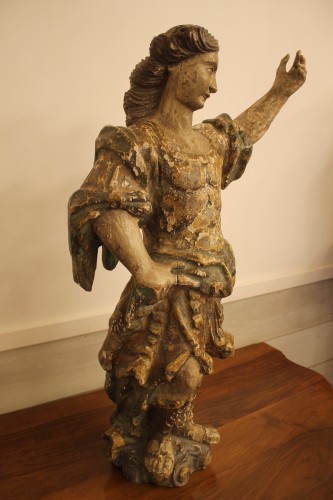 XVIIe siècle - Jeune femme en armure, sculpture en bois polychrome, époque XVIIe siècle