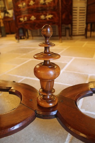 Louis XIV table in ribboned satin and guaiac, Rochelais work, early 18th century - Louis XIV