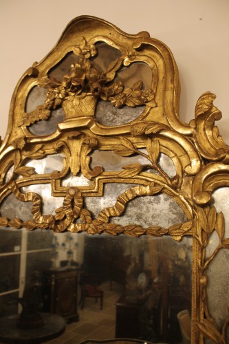 Antiquités - Grand miroir provencal à parecloses, époque Louis XV