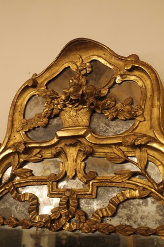 Antiquités - Grand miroir provencal à parecloses, époque Louis XV
