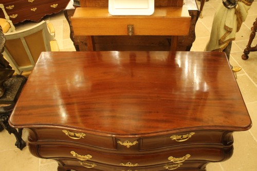 Commode tombeau Louis XV en acajou massif, Bordeaux - Mobilier Style Louis XV